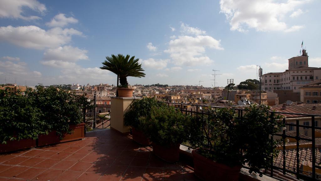 Rental In Rome - Fontana Di Trevi Penthouse Buitenkant foto