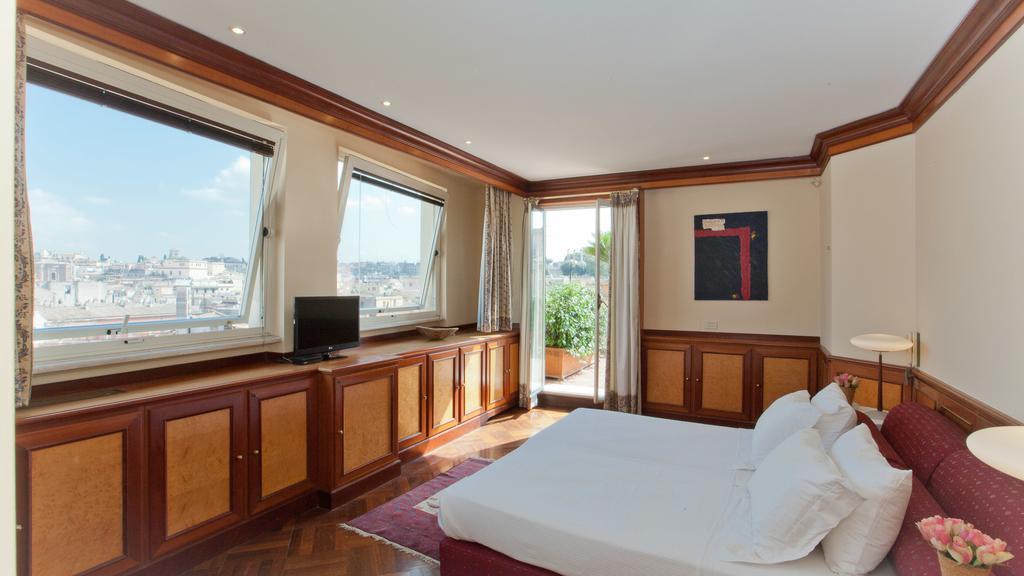 Rental In Rome - Fontana Di Trevi Penthouse Buitenkant foto